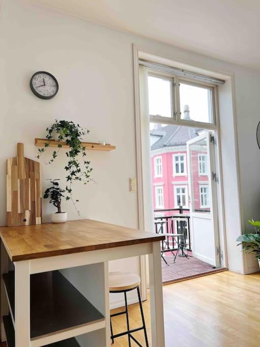Luxurious Retreat In The Middle Of City Center Bergen Bagian luar foto
