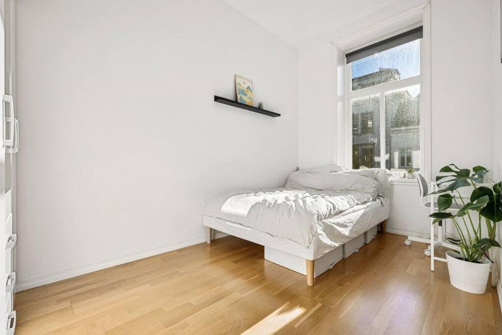 Luxurious Retreat In The Middle Of City Center Bergen Bagian luar foto
