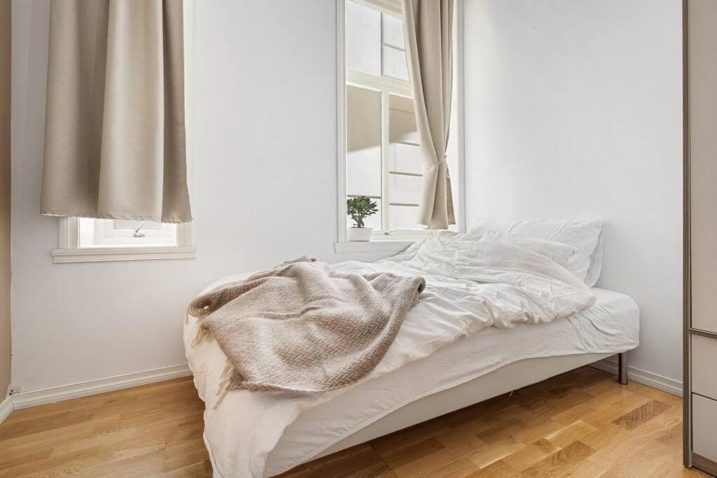 Luxurious Retreat In The Middle Of City Center Bergen Bagian luar foto
