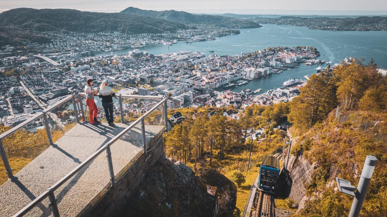 Luxurious Retreat In The Middle Of City Center Bergen Bagian luar foto